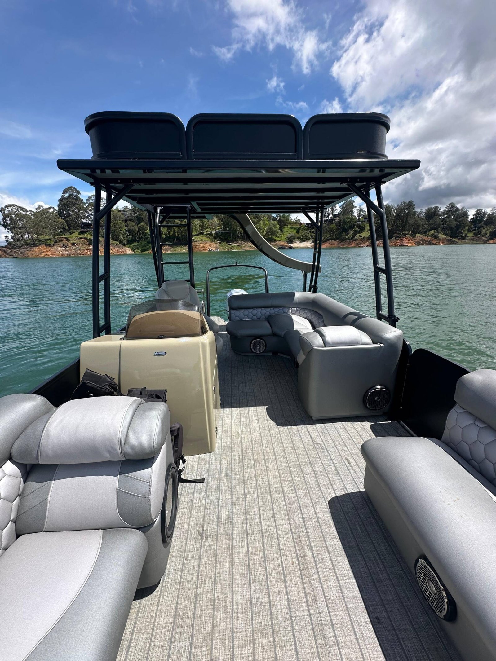 Pontón PREMIER Escalante - Image 2