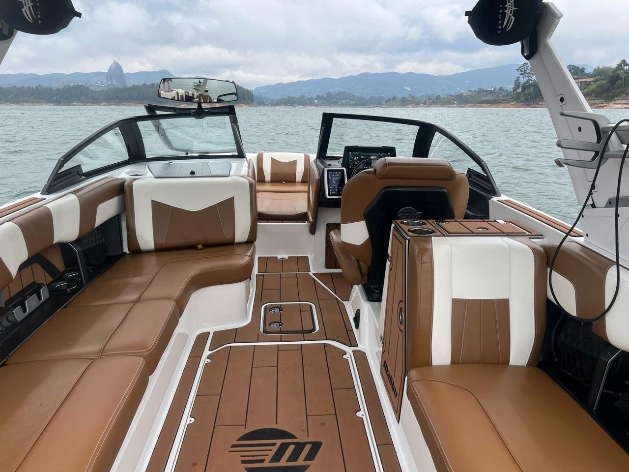 Malibu Wakesetter 24 MXZ – 2024 - Image 10