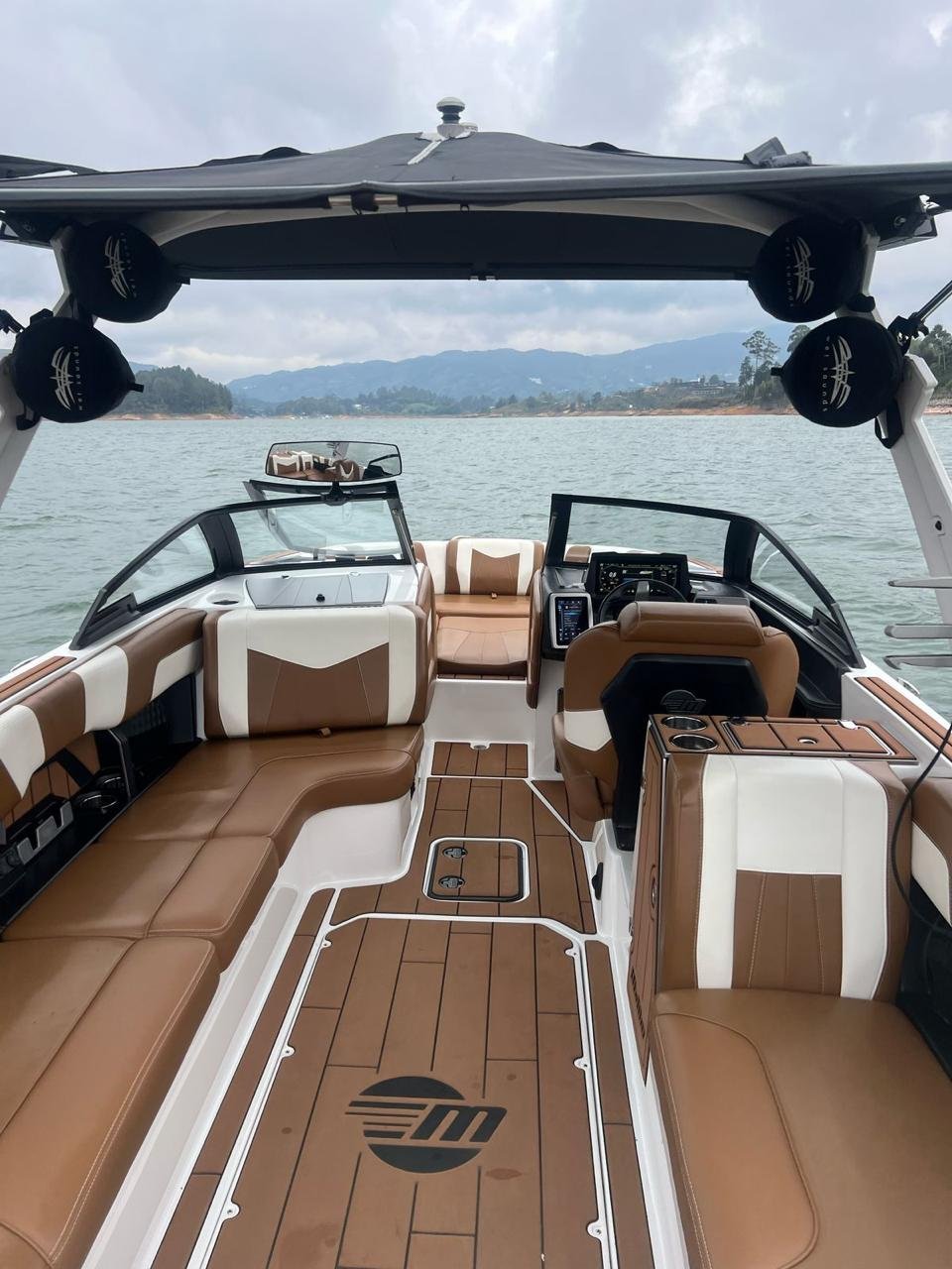 Malibu Wakesetter 24 MXZ – 2024 - Image 7