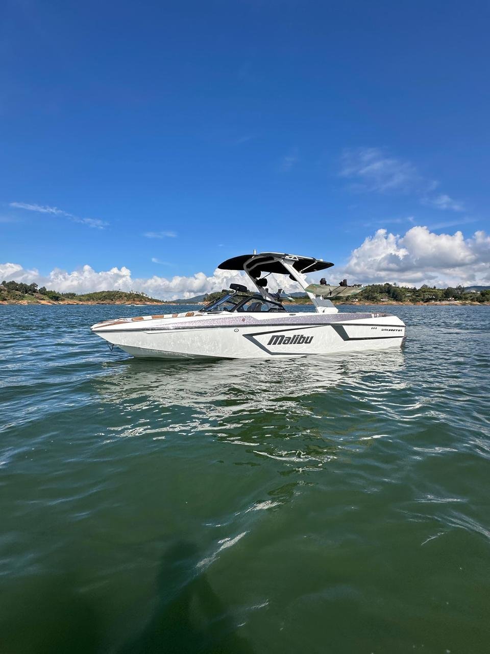 Malibu Wakesetter 24 MXZ – 2024