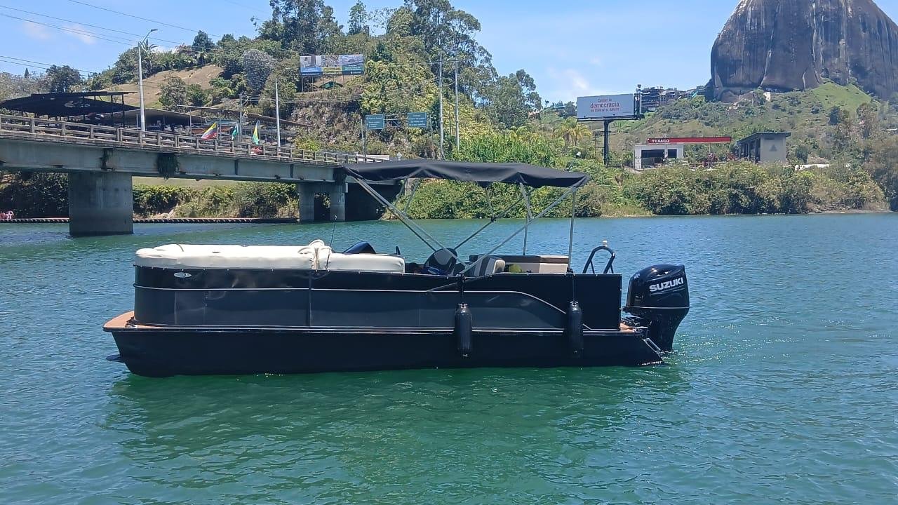 PONTON COLOMBIANO 2025 22 PIES - Image 7