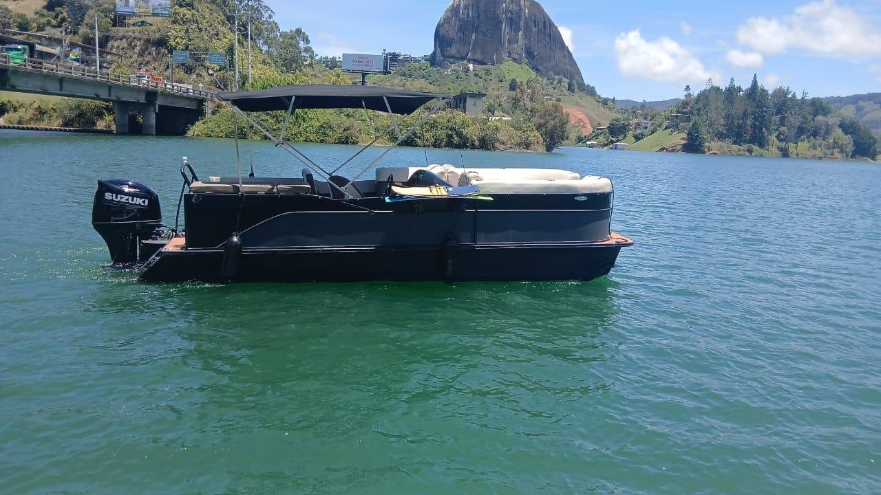 PONTON COLOMBIANO 2025 22 PIES