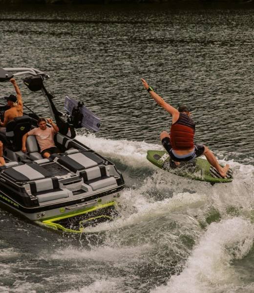 Venta de Botes y Jetskis en Colombia – Aquatic Center Aquatic Center | Líder en Deportes Náuticos en Colombia